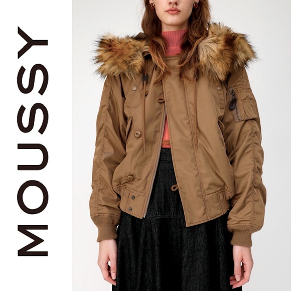 MOUSSY Faux Fur Hooded Bomber Jacket in Tan Size 1 Small Streetwear Warm Outdoor - Picture 2 of 16